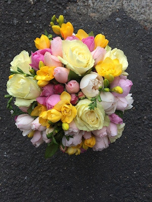 Posy of Soft Citrus Tones