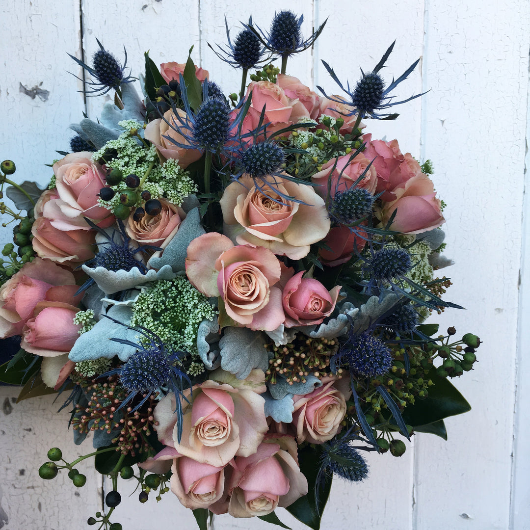 Textured vintage posy