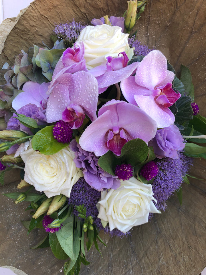 Lilac posy